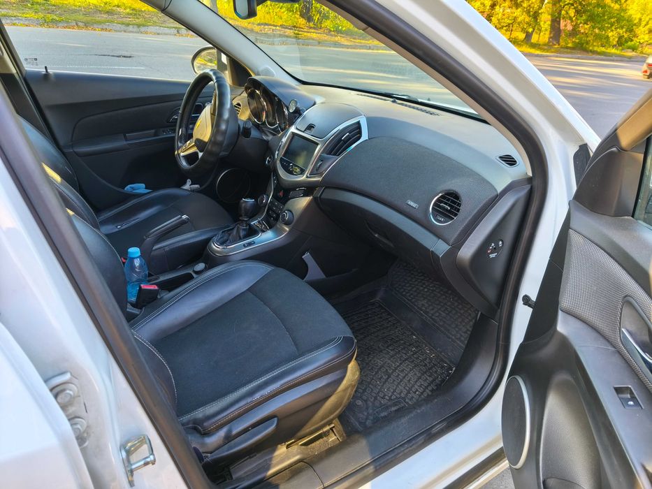 Продажа авто Chevrolet Cruze 1.7 turbo diezel 2013 в гарному стані