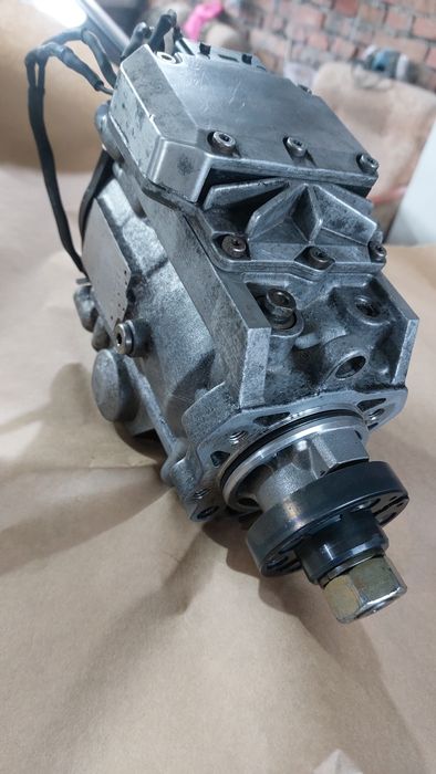 Паливна апаратура Опель 2.0д. 015