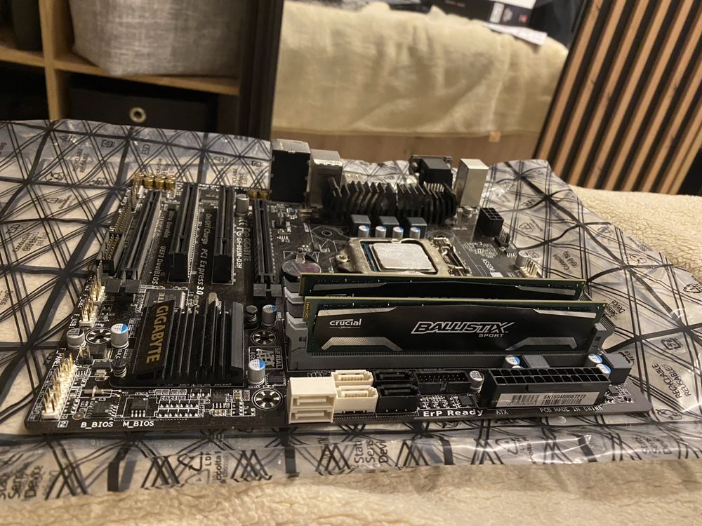 EVGA GTX 970, Intel I5 4460