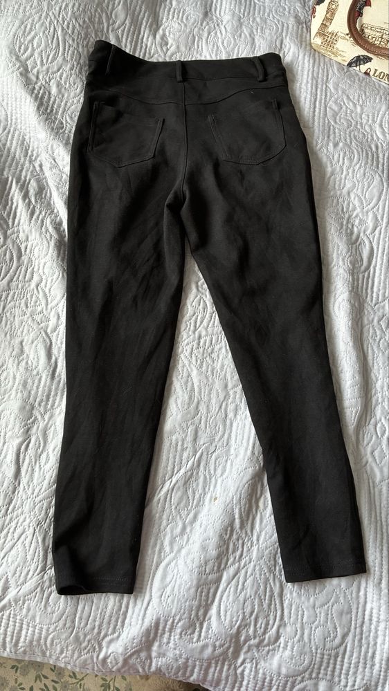 Shein czarne spodnie ala zamsz S/36