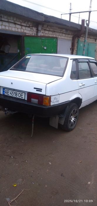 Продам ваз 21099