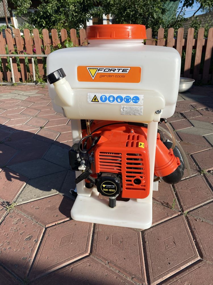 Мотооприскувач бензиновий Forte 3w-650