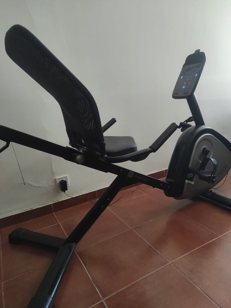 Bicicleta de Ginástica com Costas