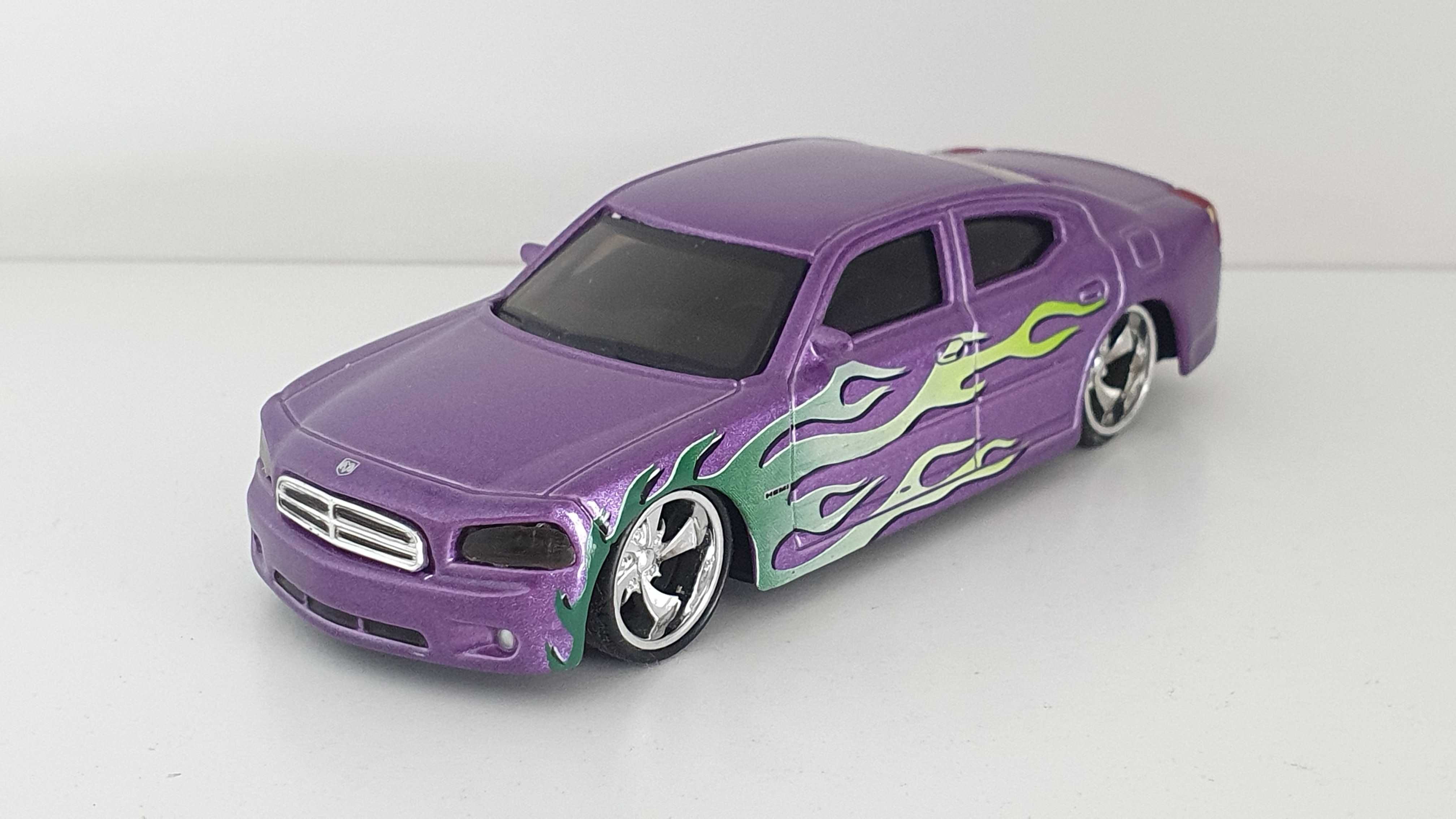 2006 Dodge Charger R/T Street Tuners Bburago Burago 1:43