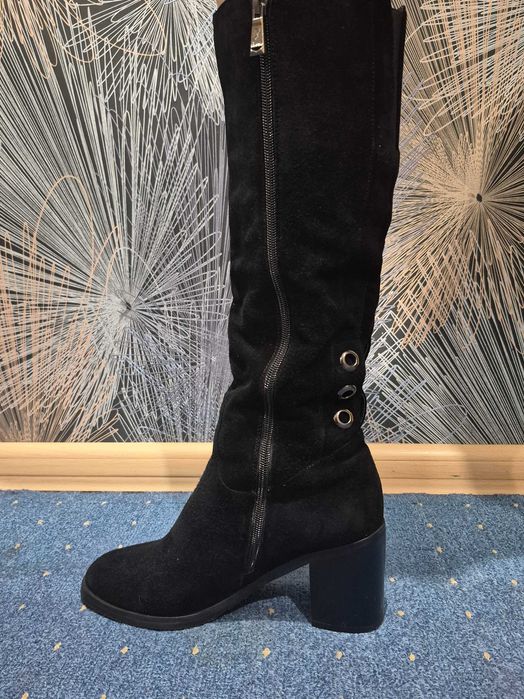 Жіночі зимові чоботи