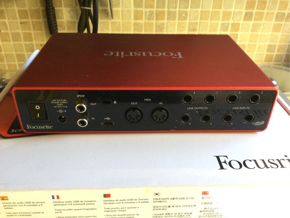 Focusrite Scarlett 8i6 3 geraçao interface placa de som