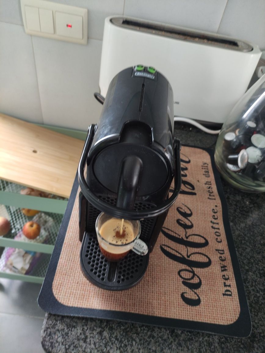 Máquina café Nespresso