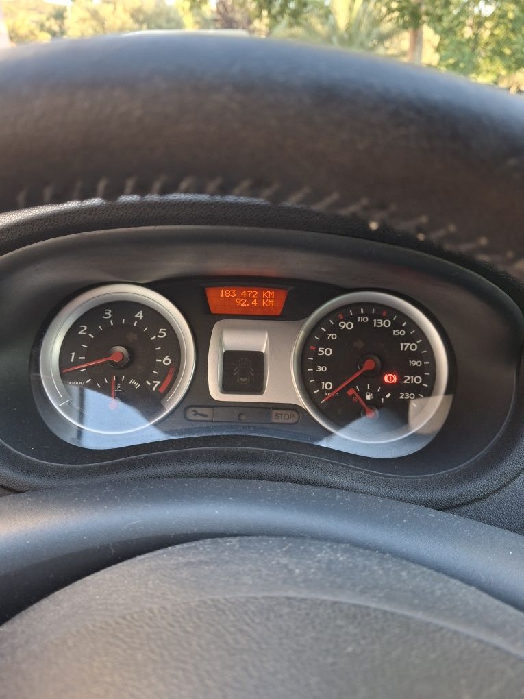 Renault clio 1.2 Dynamic S Tce 
2008/03
183.500km 
Sensor chuva
Faróis