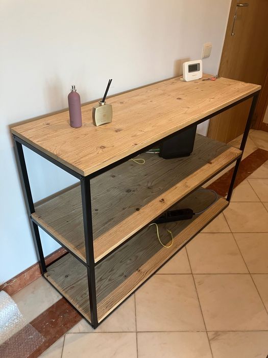 Móvel para entrada da La Redoute