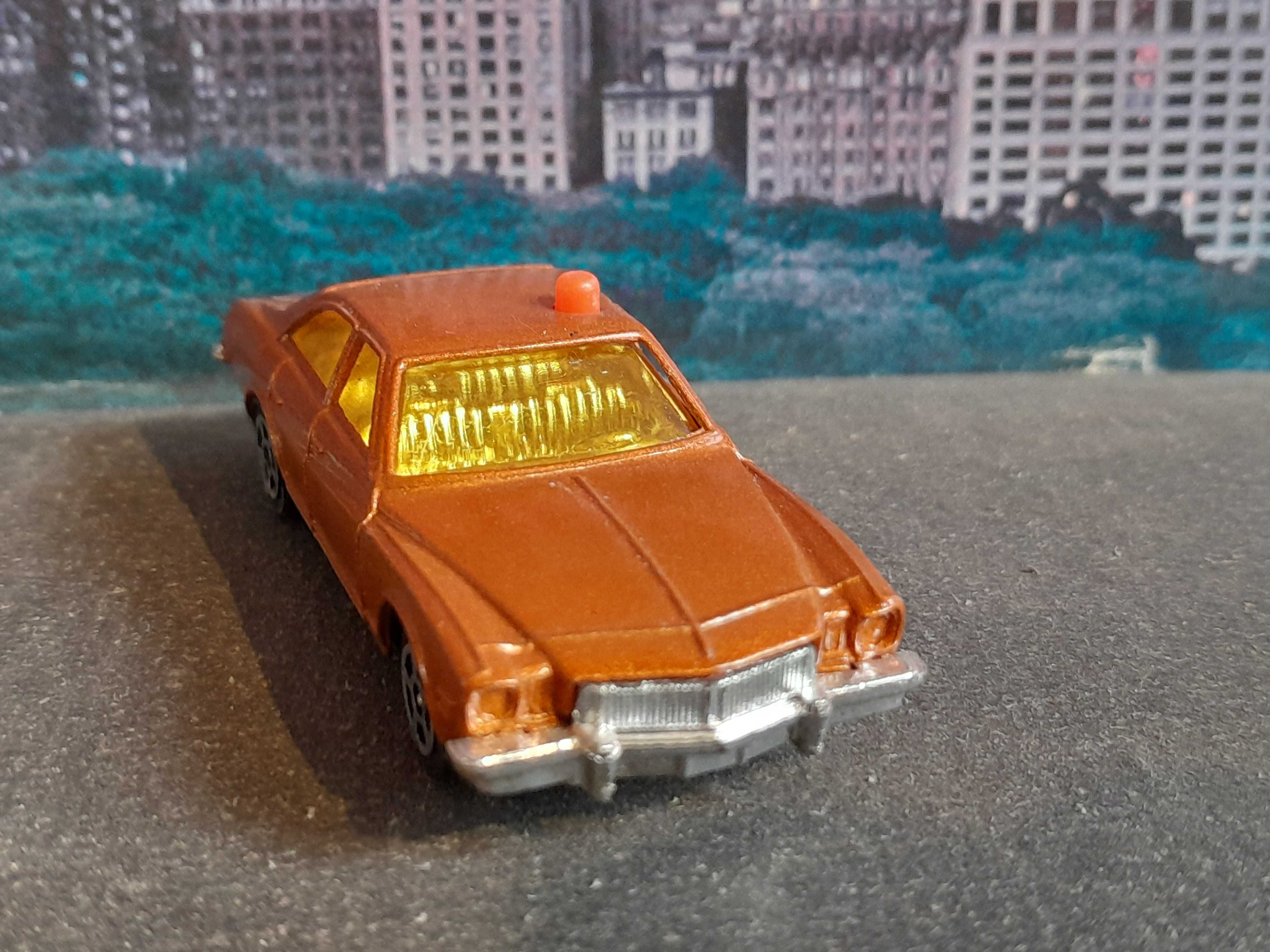 Stary resorak Corgi Juniors Buick Regal Kojak autko do kolekcji