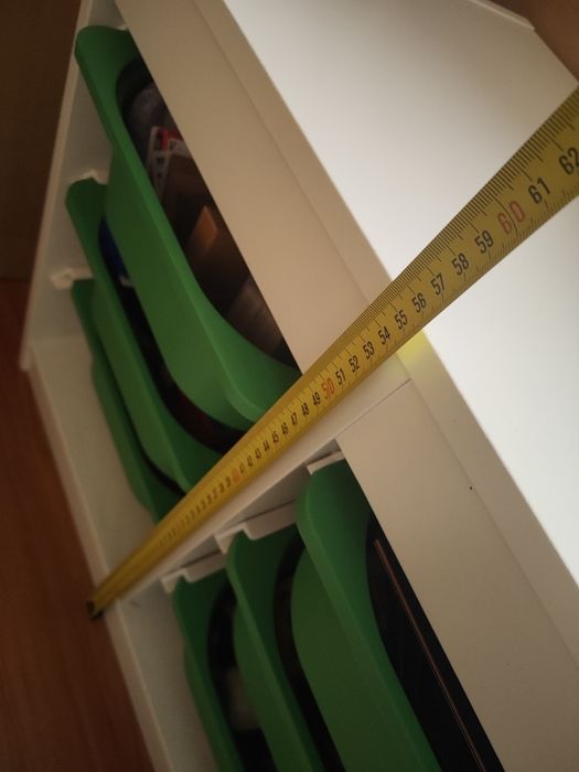 Torfast Ikea regał z zielonymi pojemnikami