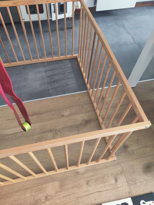 Kojec dziecięcy drewniany