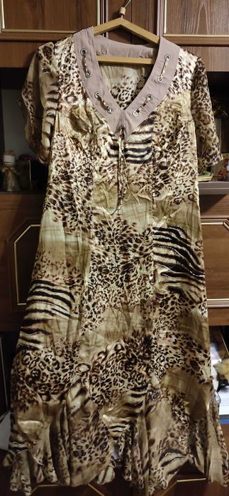 Продам платье леопардовое