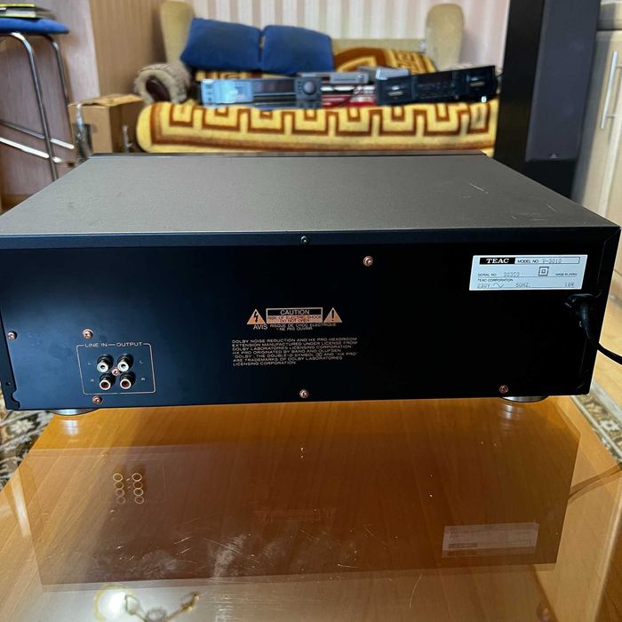 Касетна дека TEAC V 3010
