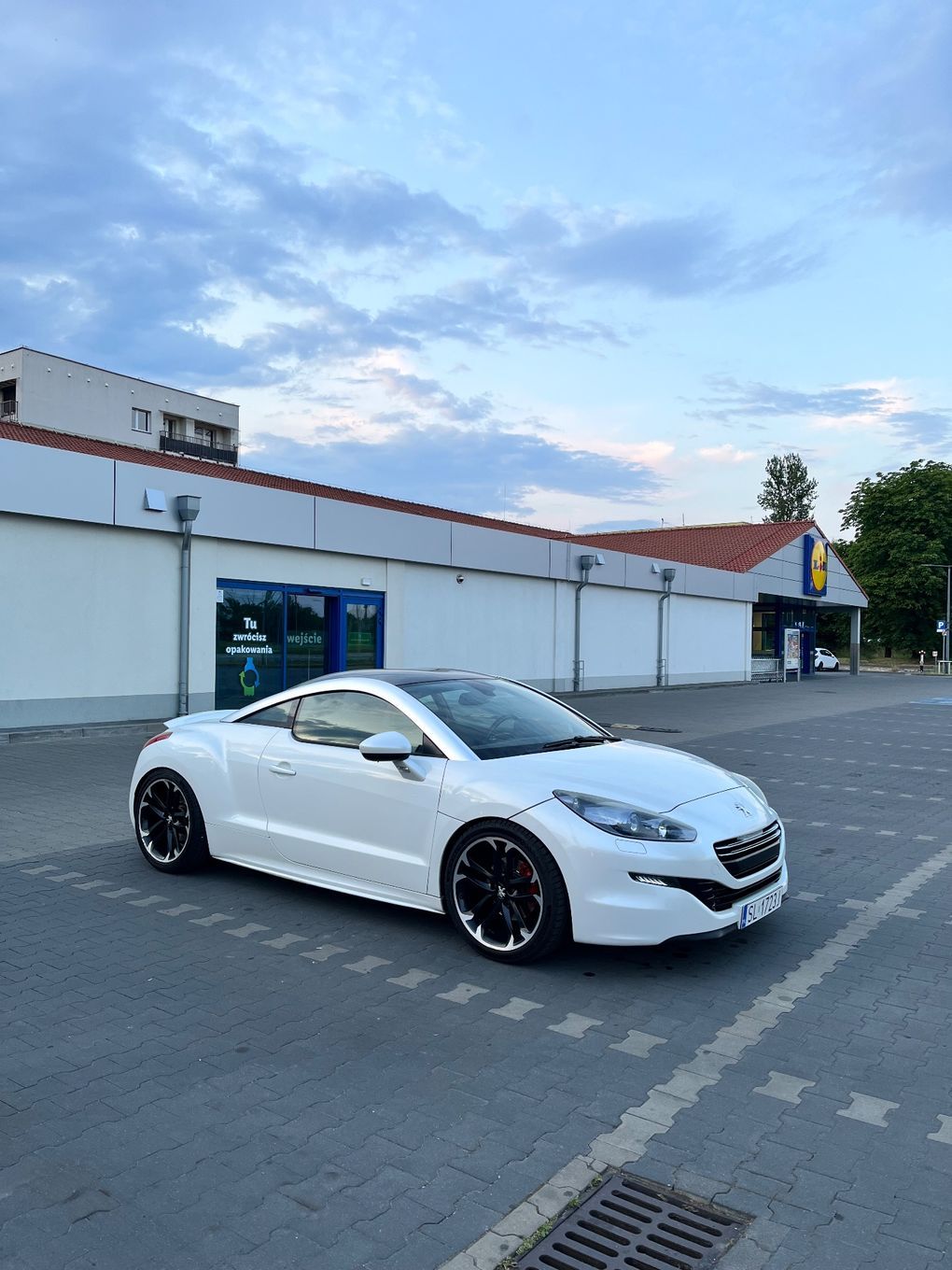 Peugeot RCZ Peugeot RCZ 1.6 THP 2013 coupe full opcja gwin remus biała perła navi