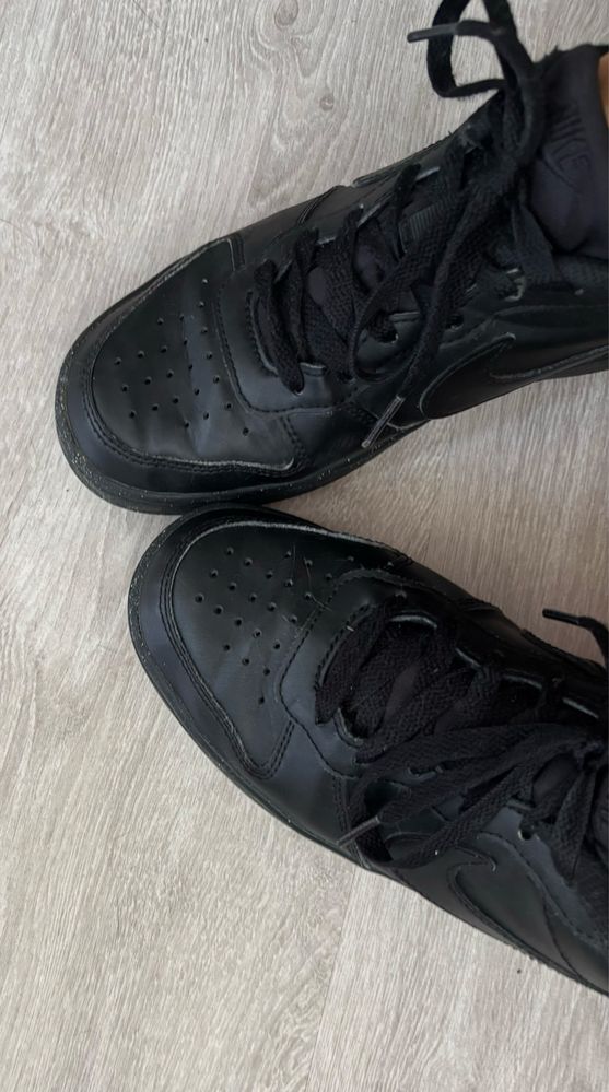 Adidasy młodzieżowe dziewczęce