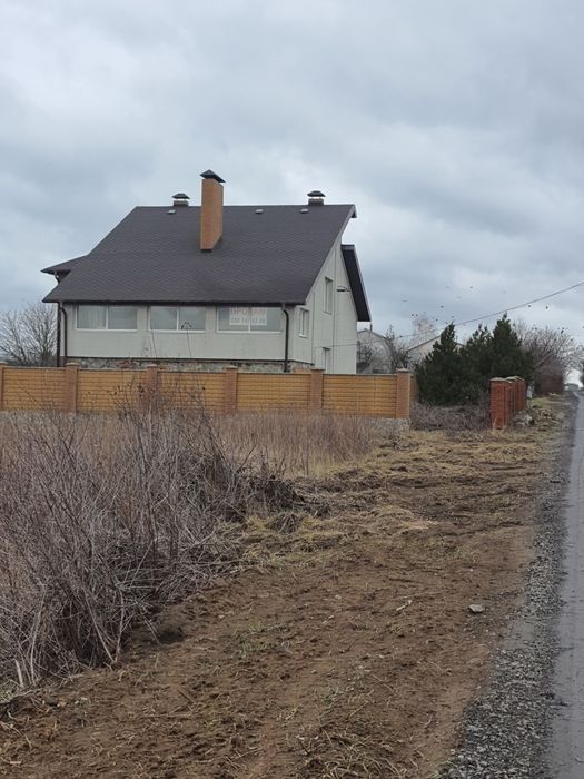 2 поверховий цегляний будинок Рибці