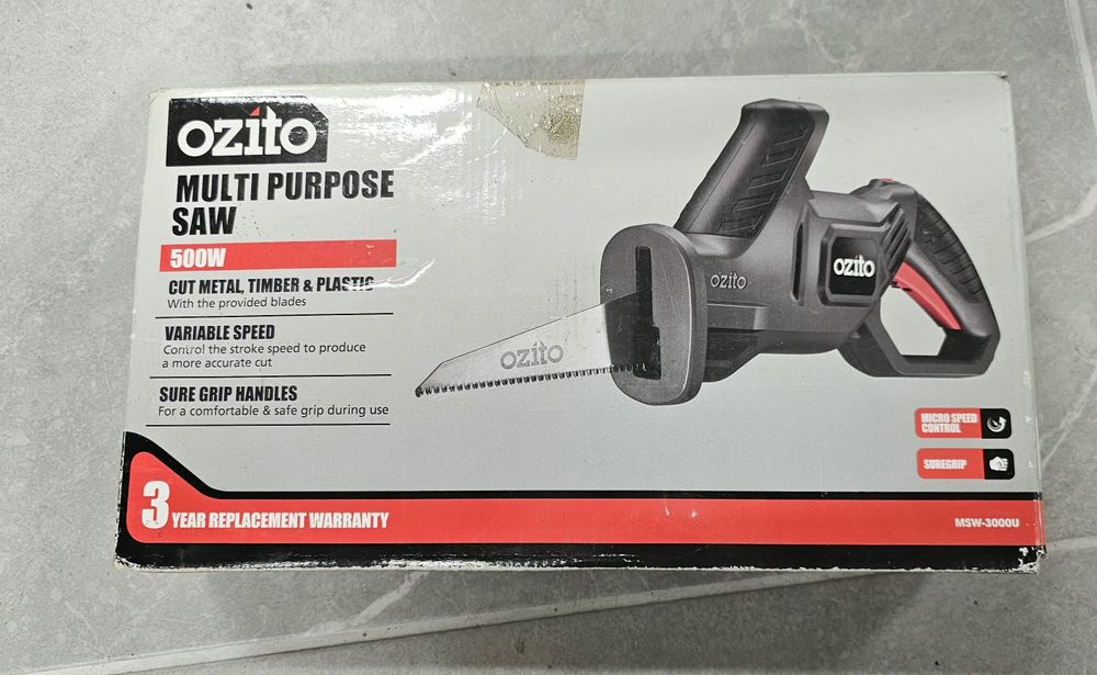 Piła szablosta wyzynarka moc 500W