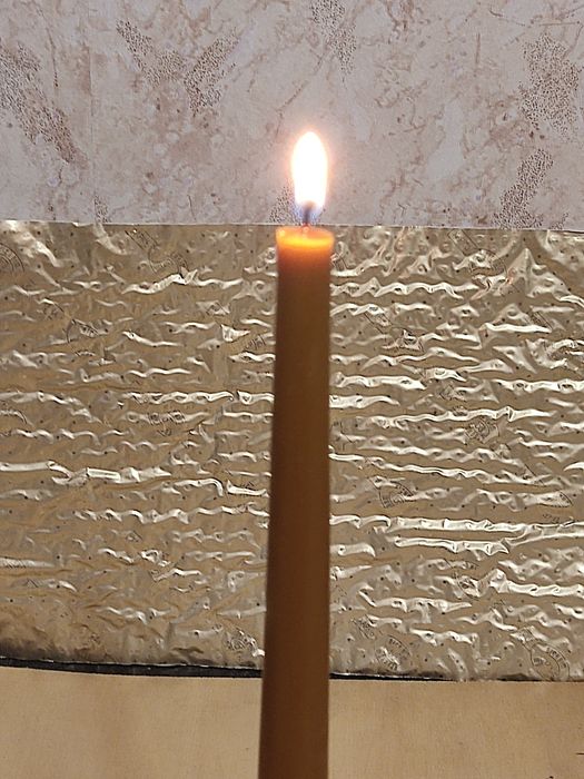 Свечи из натурального пчелиного воска. Подсвечник в подарок ).