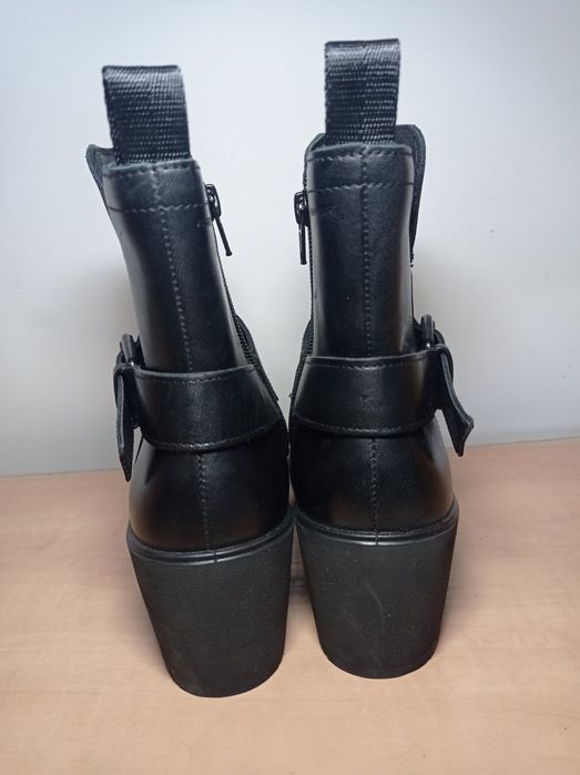 Жіночі ботильйони ЕССО Metropole Zurich Waterproof 35р.