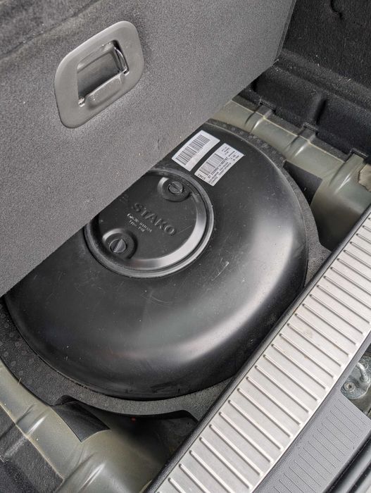 Carro familiar económico e fiável