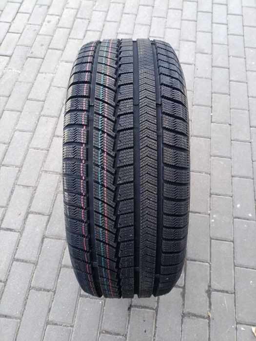 Нові шини 255/55R18 109H XL Sunfull SF-988