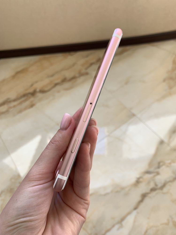 iPhone 7 rose pink