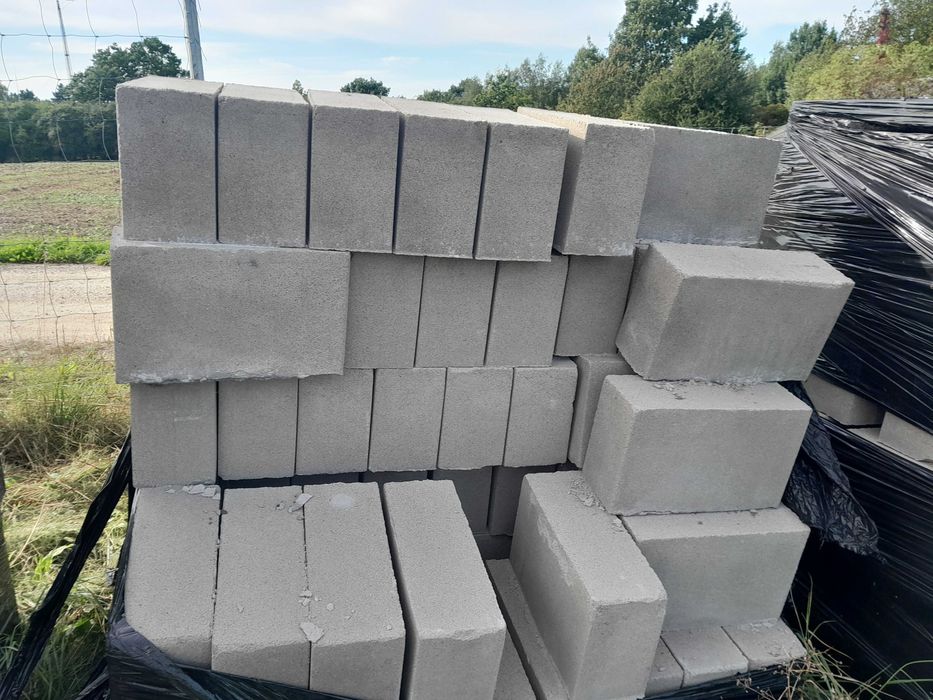 Betonowe bloczki fundamentowe