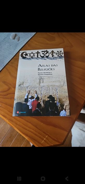 Livro Atlas das Religiões Frank Tetart