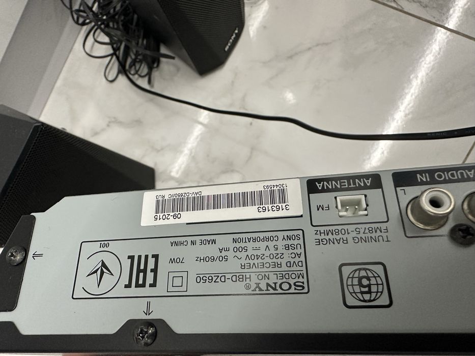 Домашній кінотеатр SONY DAV-DZ650 — 5.1, 1000W, повний комплект