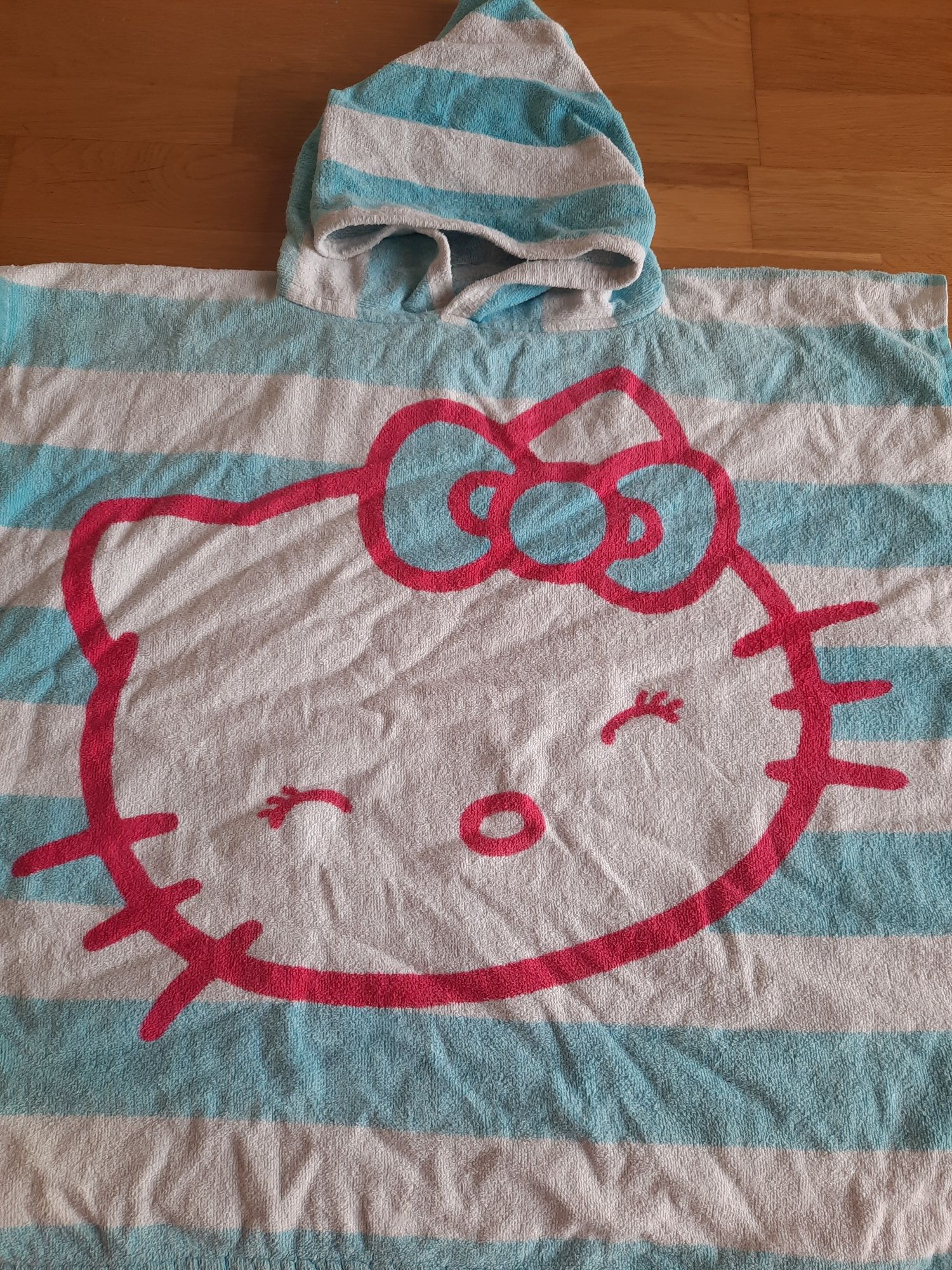 Ręcznik kąpielowy Hello Kitty, poncho na basen Hello Kitty