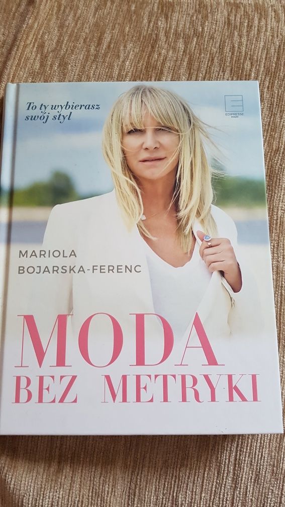 Nowa książka "Moda bez metryki"