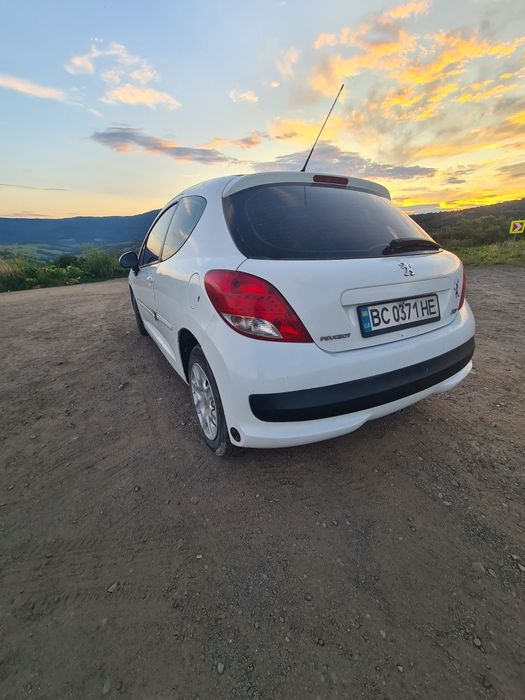 Продам Peogeot 207