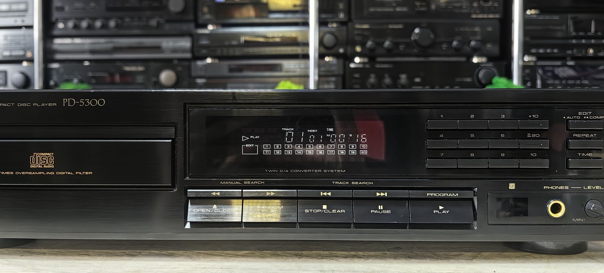 CD програвач Pioneer PD-5300