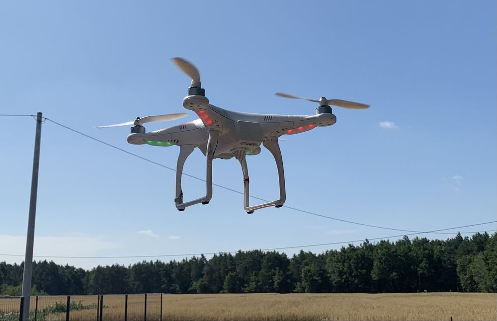 DJI Phantom 1 (NOWE BATERIE) Pełny Zestaw – Gotowy do Lotu!