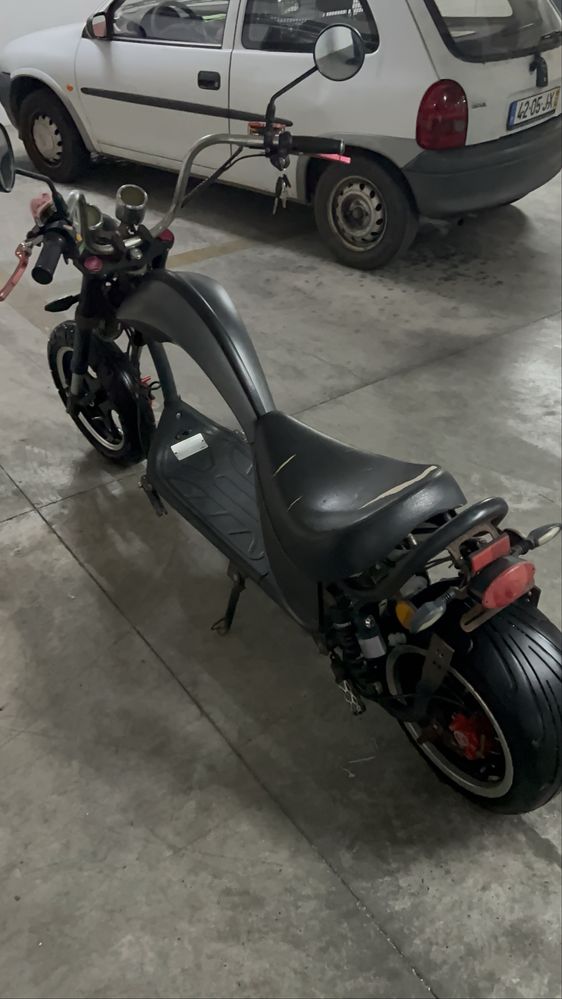 Moto chopper scooter eletrica