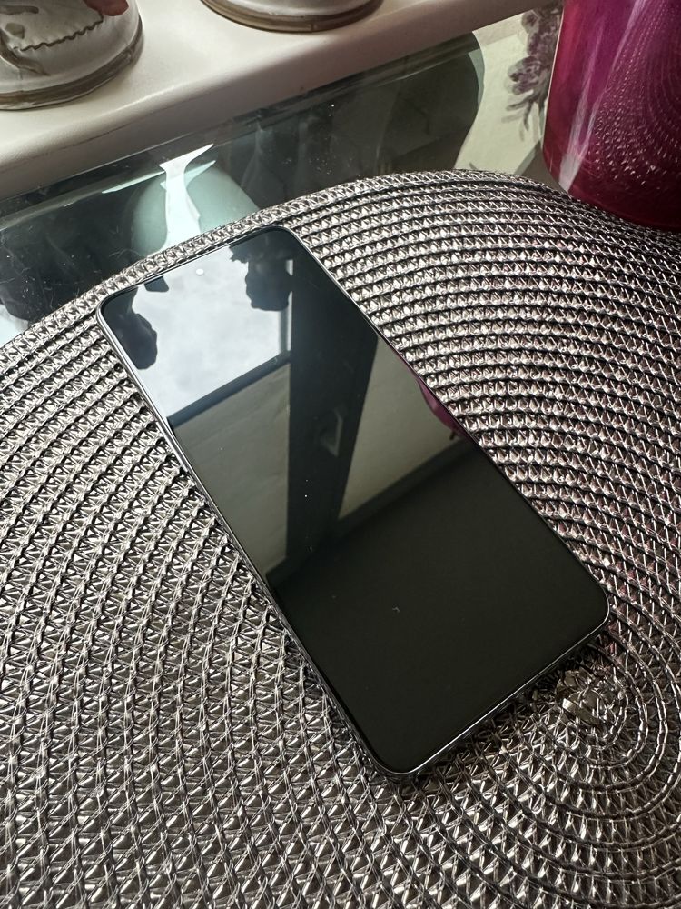 OnePlus 10t  (12/128.Snapdragon®8+Gen1)