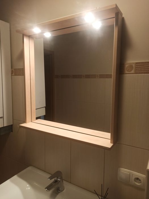 Zestaw szafka łazienkowa z umywalką plus lustro