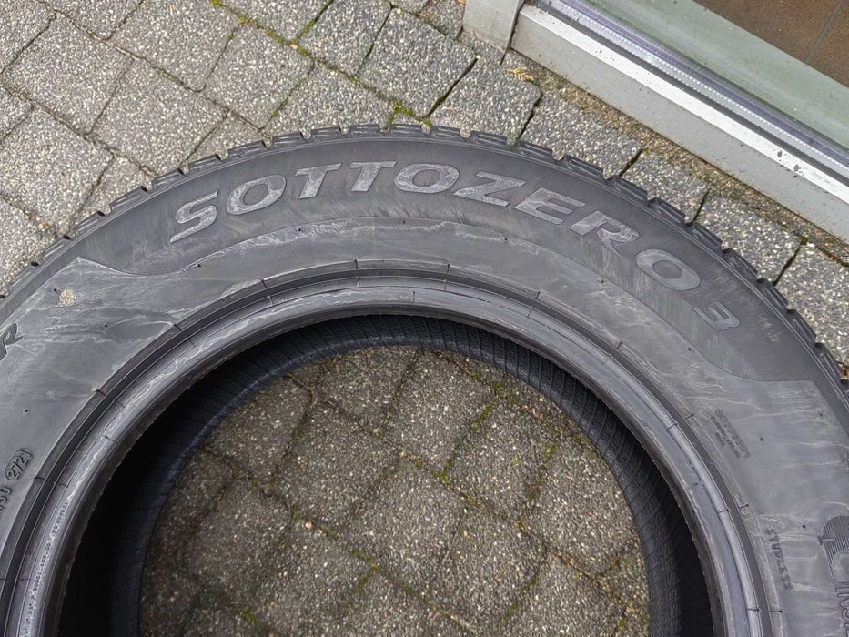 215/60R16 95H  Pirelli Sottozero 3 Winter 2021 PARA zima
