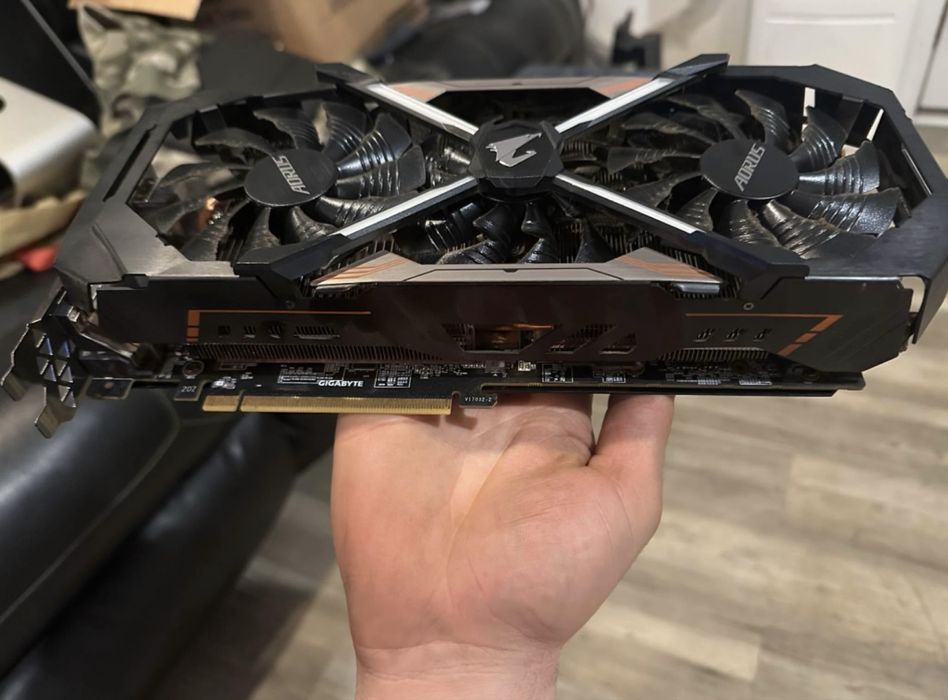 Відеокарта 1080ti aorus edition