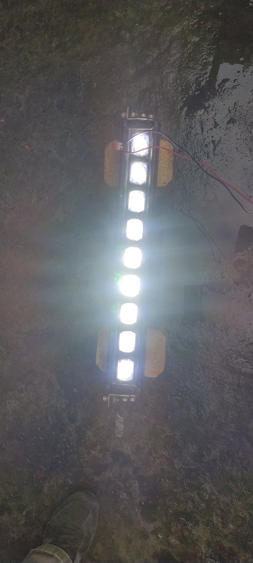 Для спец техніки hella ,  led дальнє світло ксенон.