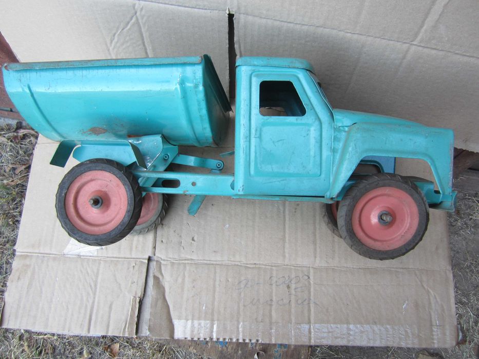 Ретро игрушка  лодка , грузовик , трактор