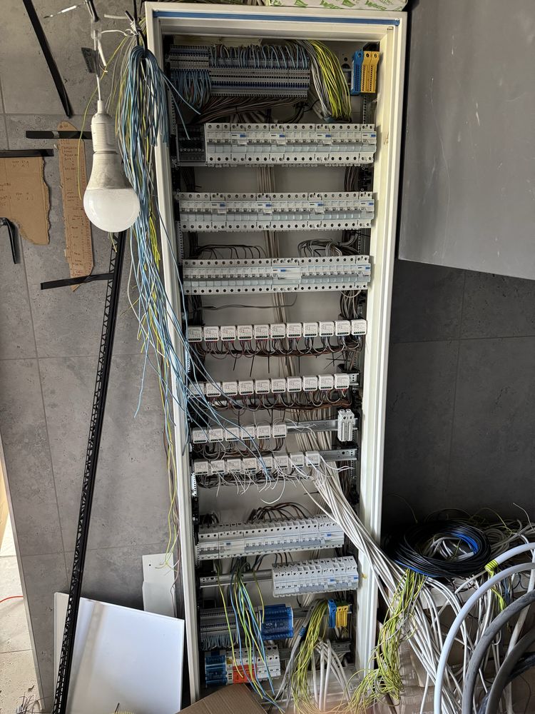 Instalacje elektryczne, Monitoring, Sieci LAN i WiFi, Smart Home