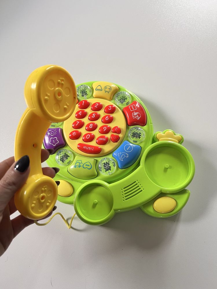 Telefon zabawka dźwięki