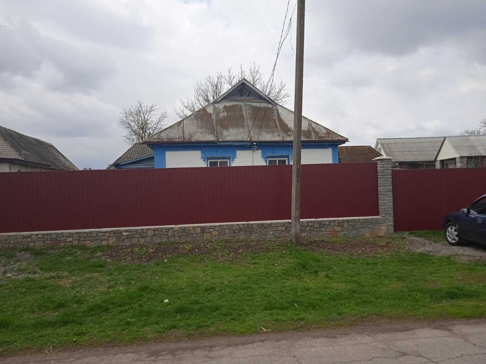 Продається хата з городом с. Пугачівка Уманський р-н