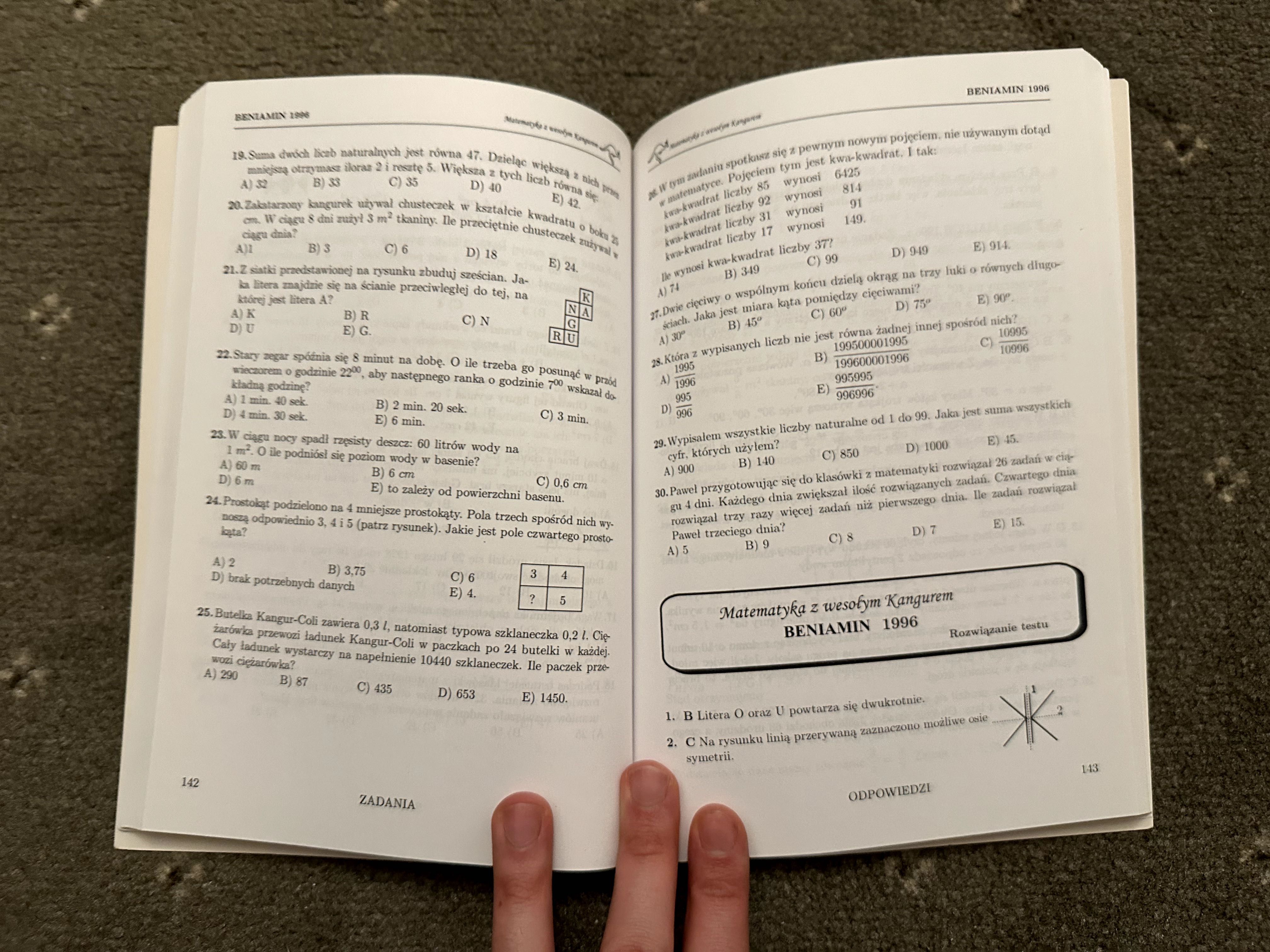Matematyka z wesołym kangurem - wydawnictwo Aksjomat Toruń