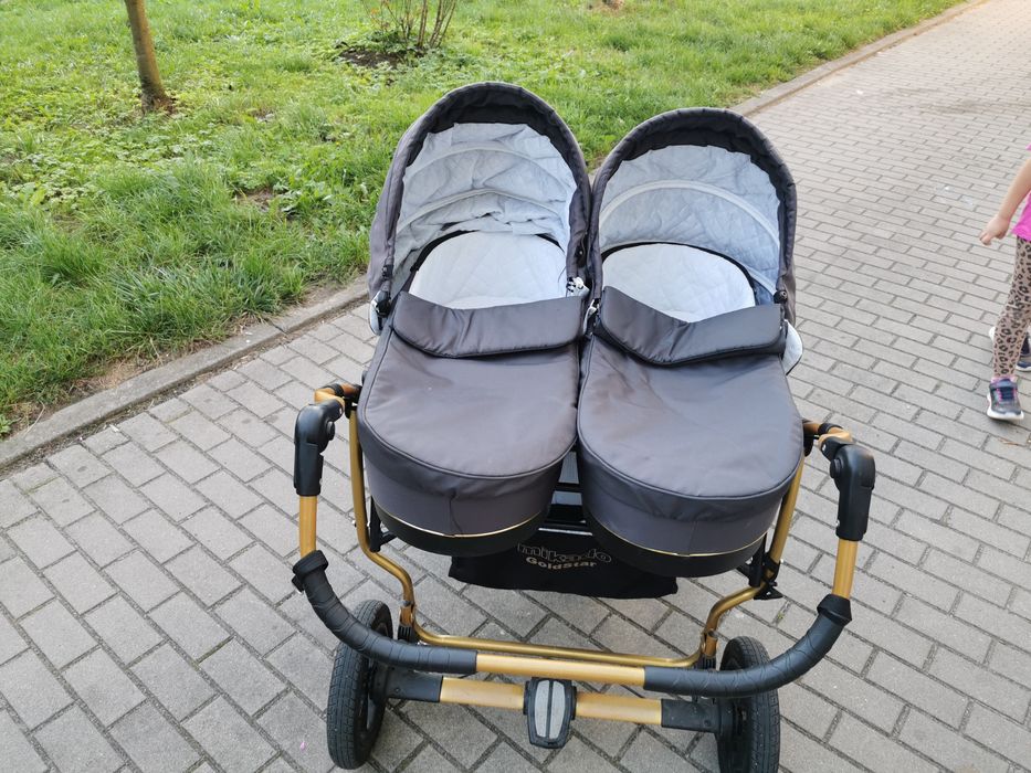 Wózek Dla Bliźniąt 3w1 Gondola, Spacerówka i 2 Nosidełka Samochodowe