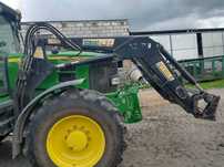Tur, ładowacz czołowy STOLL Robust F51 HDP z adapterem do John Deere