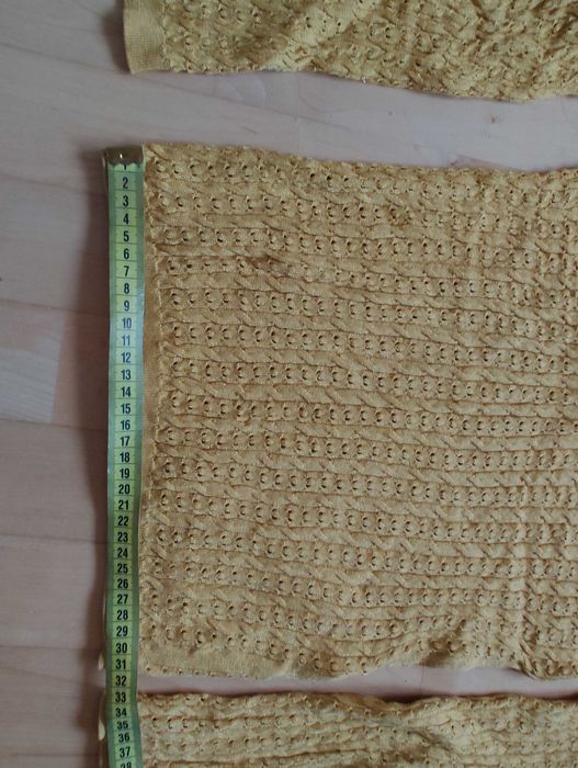 Nowy miodowy sweterek Orsay - r. M