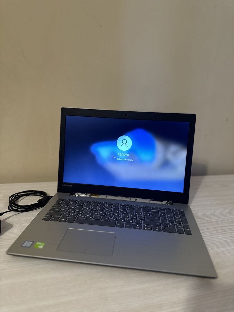 Lenovo ideapad 720